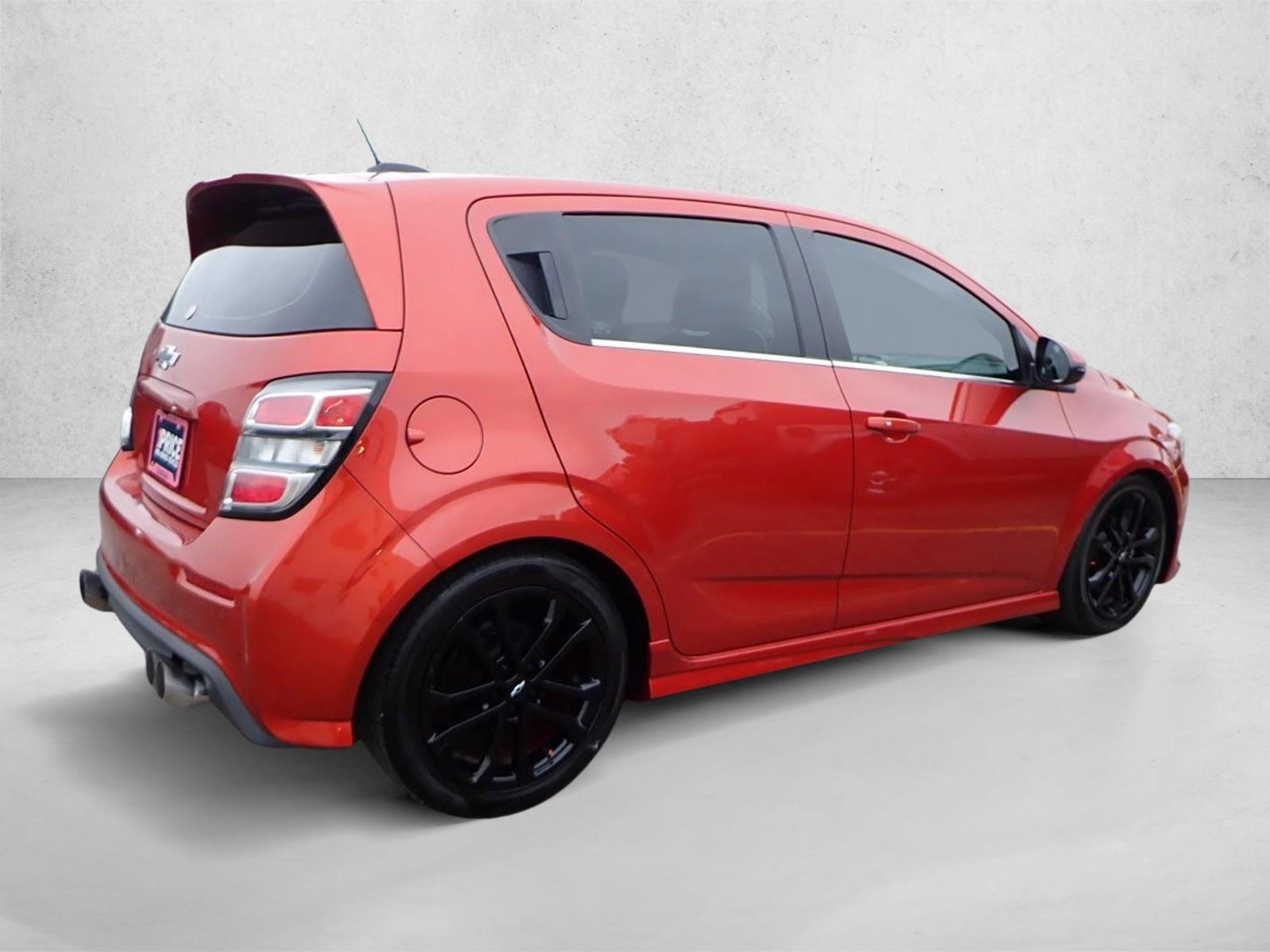 2020 Chevrolet Sonic Premier photo 4