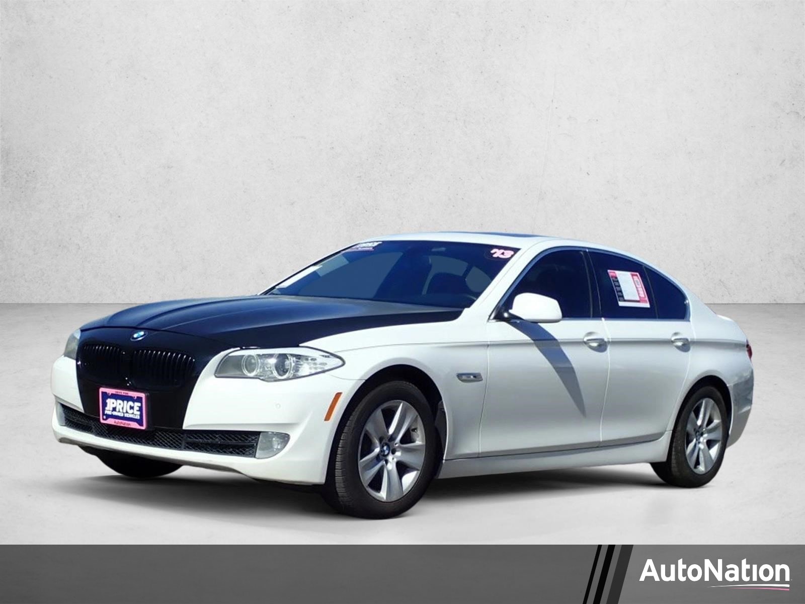 2013 BMW 5 Series 528i xDrive Sedan's photo