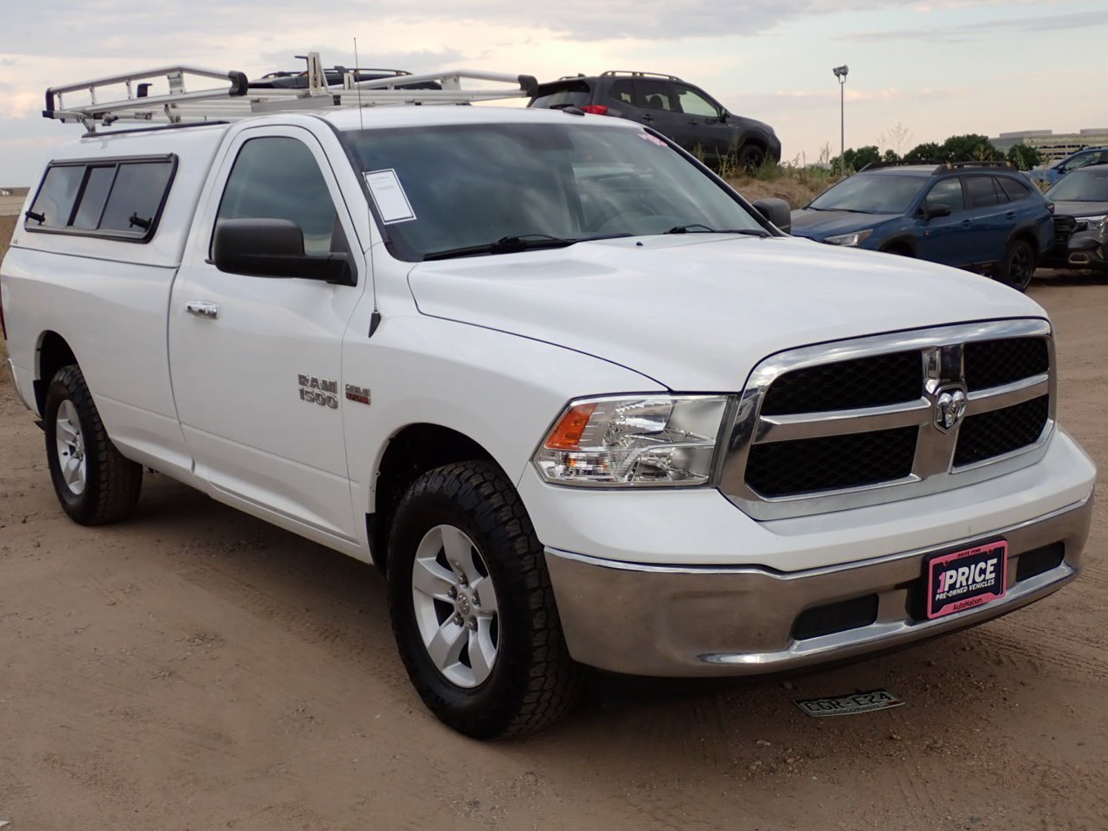 2018 Ram 1500 SLT photo 4