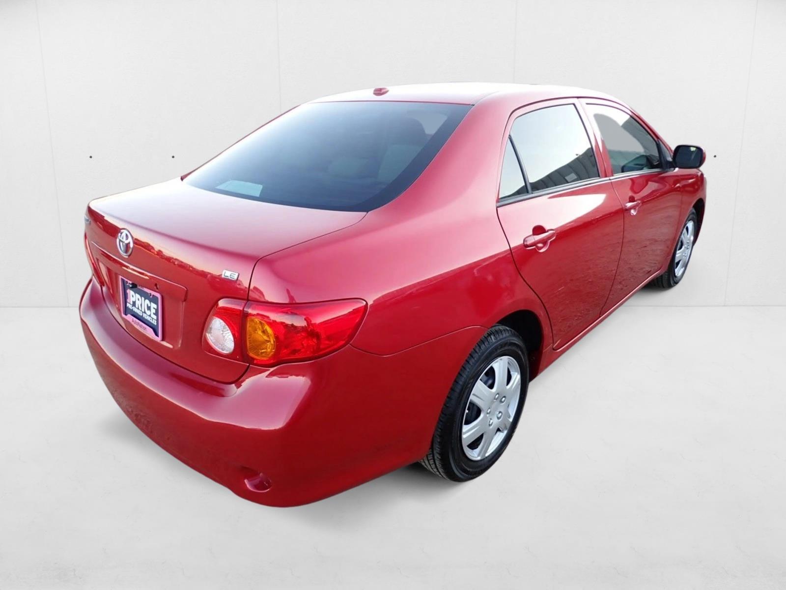 2010 Toyota Corolla LE photo 3
