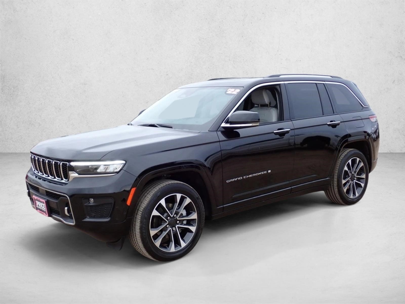 2022 Jeep Grand Cherokee Overland's photo
