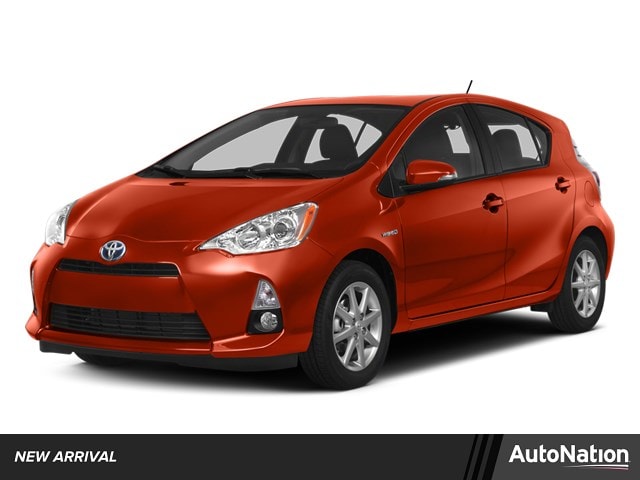 2014 Toyota Prius c Three's photo
