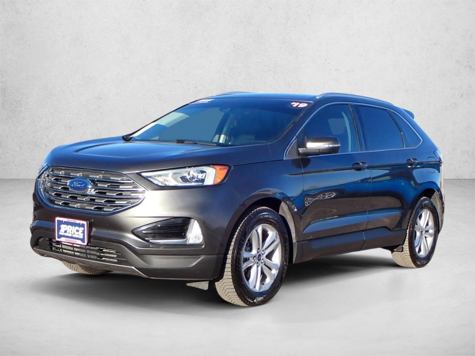 2019 Ford Edge SEL's photo