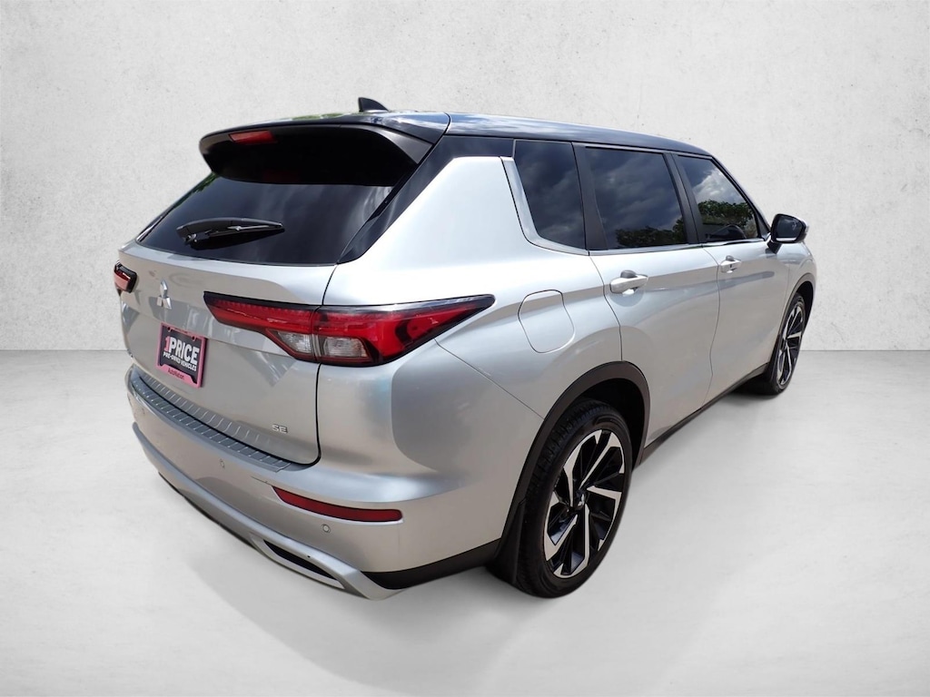 Used 2024 Mitsubishi Outlander SE SUV