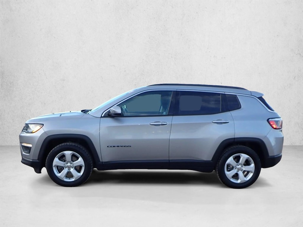 Used 2018 Jeep Compass Latitude SUV