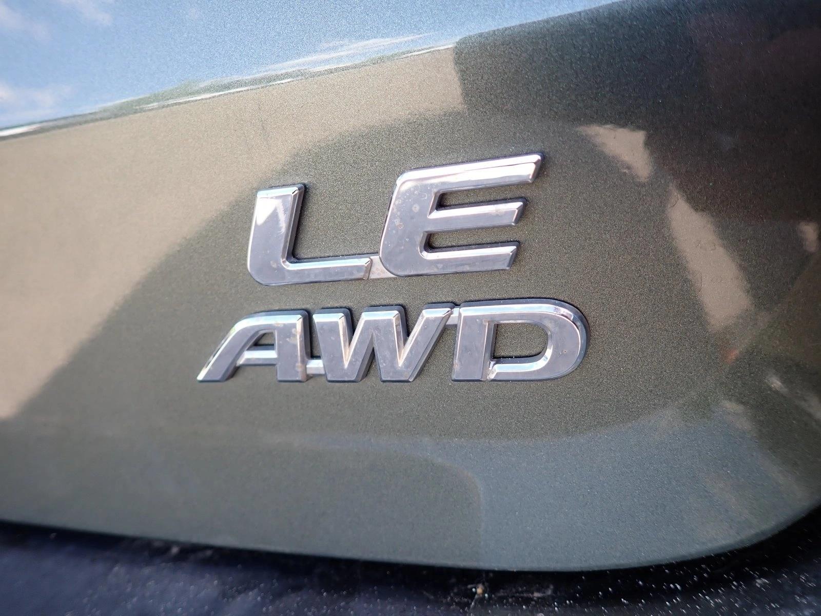 Used 2013 Toyota Sienna LE with VIN 5TDJK3DC2DS070459 for sale in Centennial, CO
