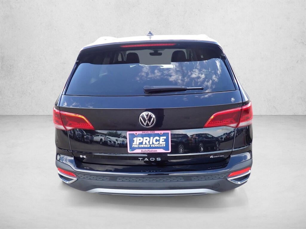 Used 2023 Volkswagen Taos SE SUV