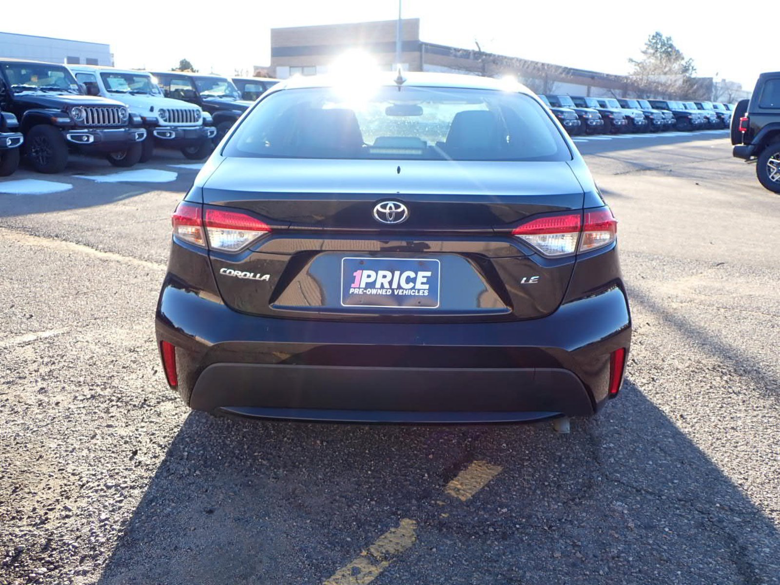 2021 Toyota Corolla LE photo 3