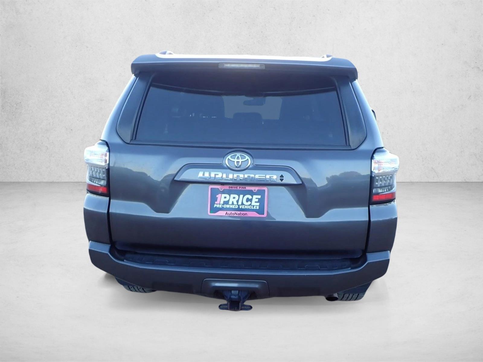 2022 Toyota 4Runner SR5 Premium photo 3