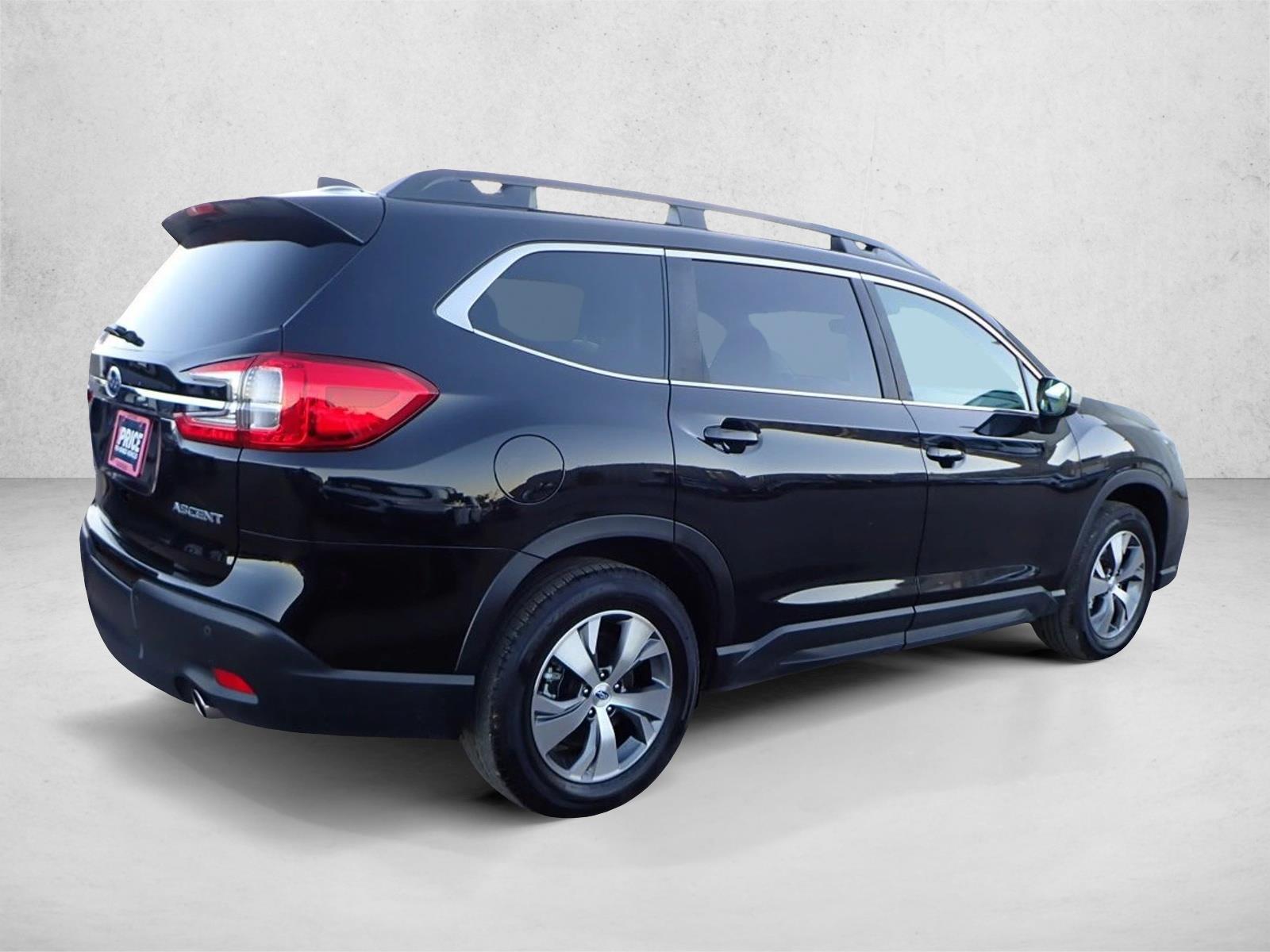 2024 Subaru Ascent Premium photo 3