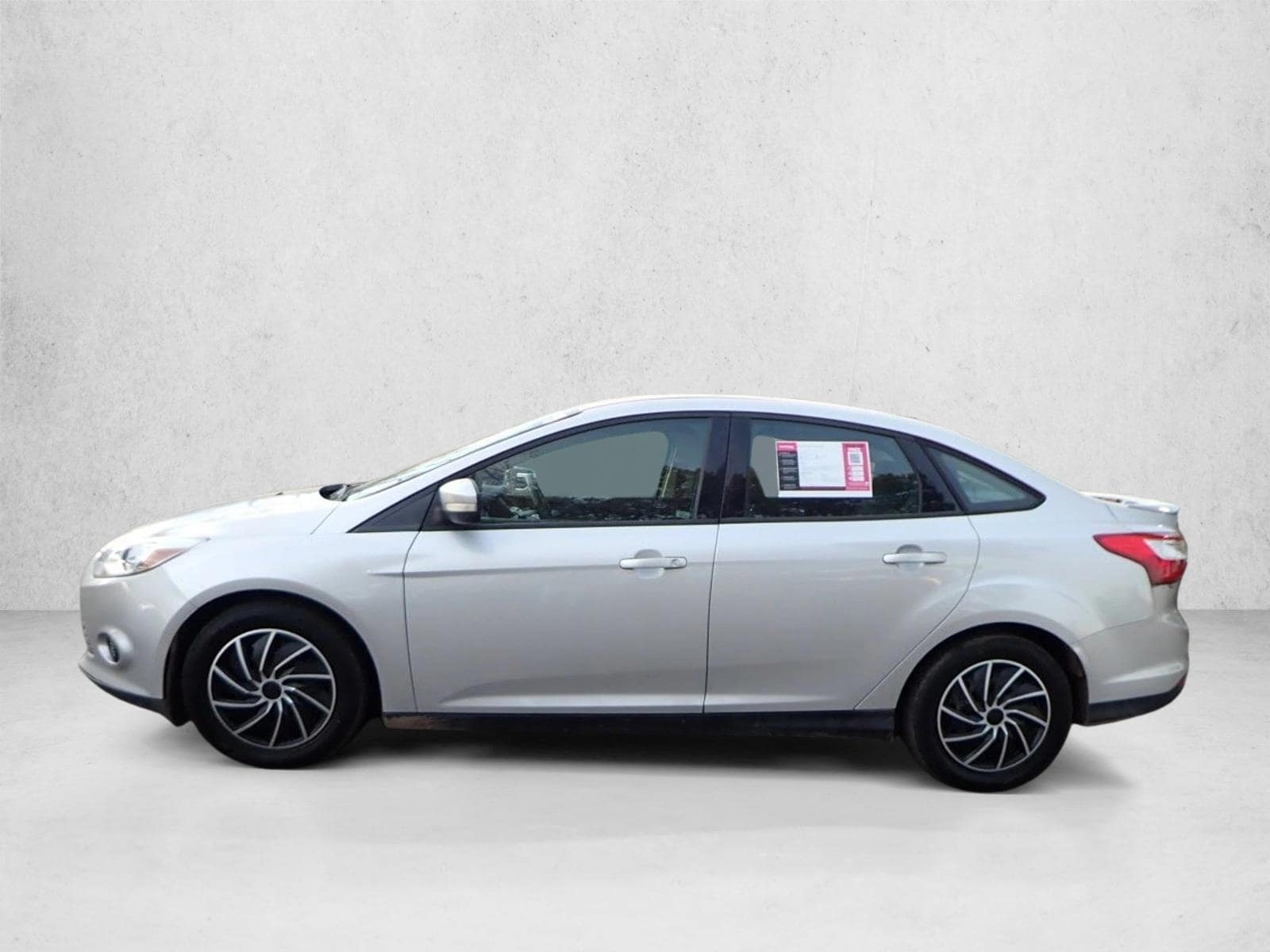 Used 2013 Ford Focus SE with VIN 1FADP3F28DL177297 for sale in Centennial, CO