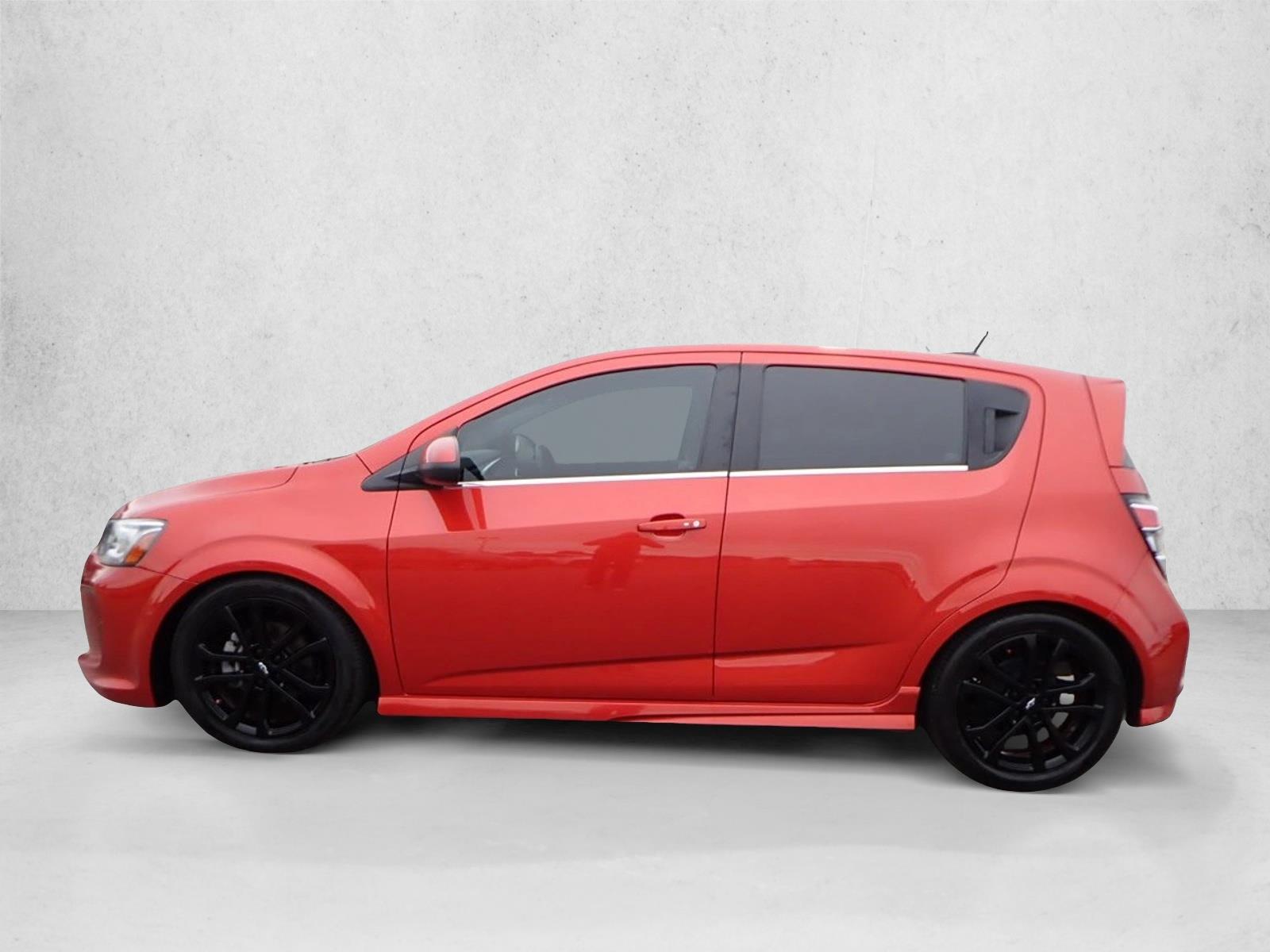 2020 Chevrolet Sonic Premier photo 2