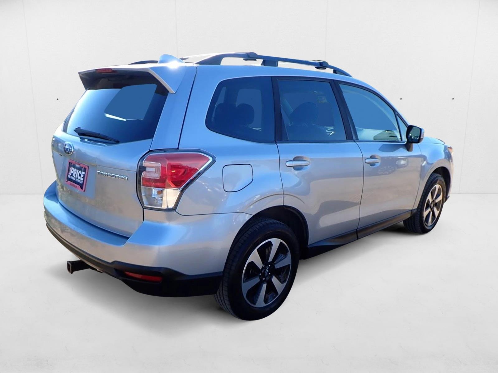 2018 Subaru Forester Premium photo 4