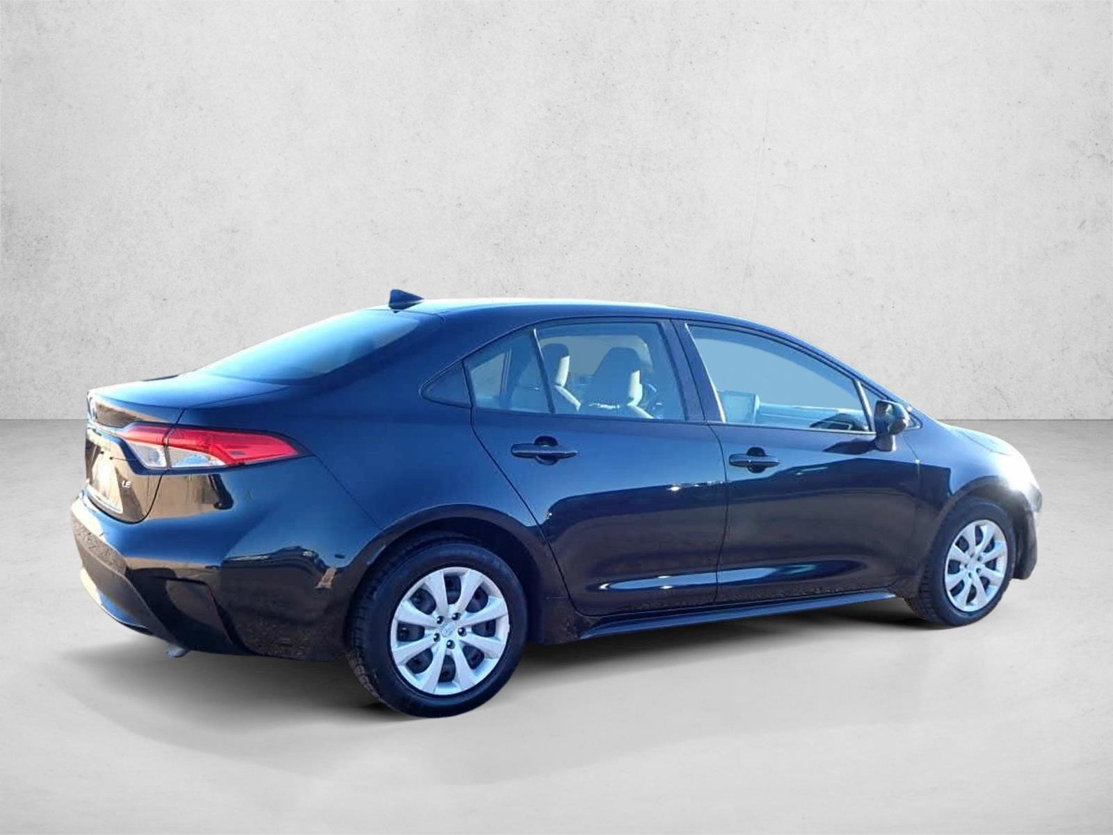 2021 Toyota Corolla LE photo 4