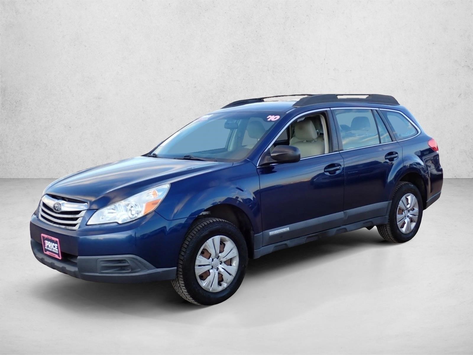 2010 Subaru Outback 2.5i's photo