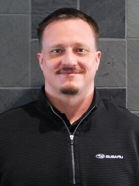 Staff member Gustavo Castillo from ID_1cda930ca146