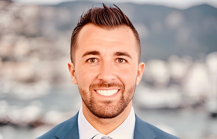 Staff member Bruno Vitale from ID_f904c909f6f5