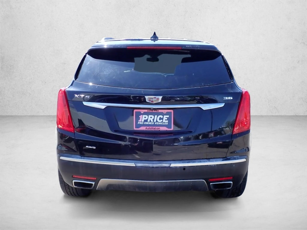 Used 2017 CADILLAC XT5 Platinum AWD SUV