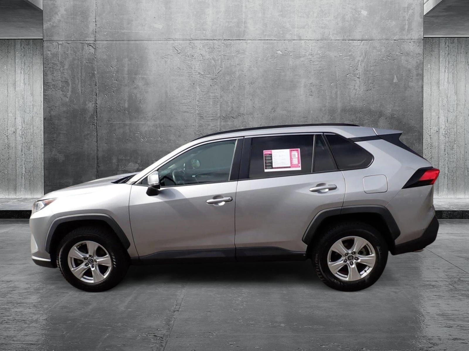 Used 2020 Toyota RAV4 XLE with VIN 2T3P1RFV1LC067355 for sale in Centennial, CO