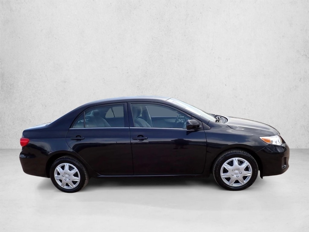 Used 2013 Toyota Corolla LE Sedan