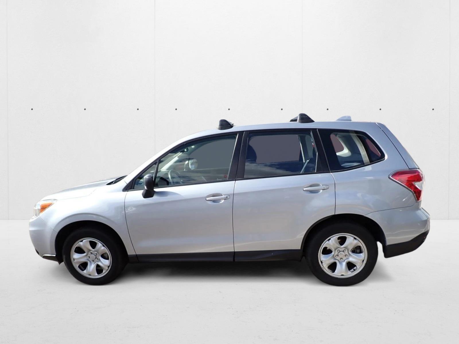 2016 Subaru Forester 2.5i photo 2