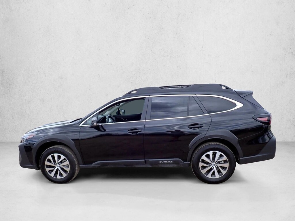 Used 2025 Subaru Outback Premium SUV