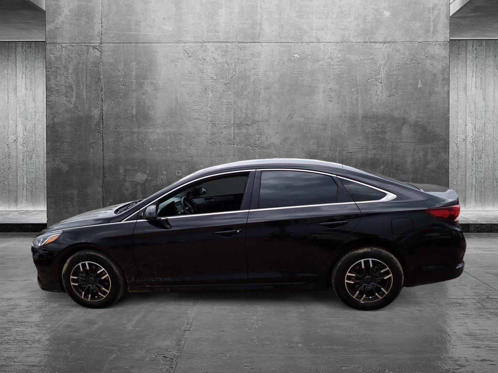 Used 2018 Hyundai Sonata SE with VIN 5NPE24AF6JH620351 for sale in Centennial, CO