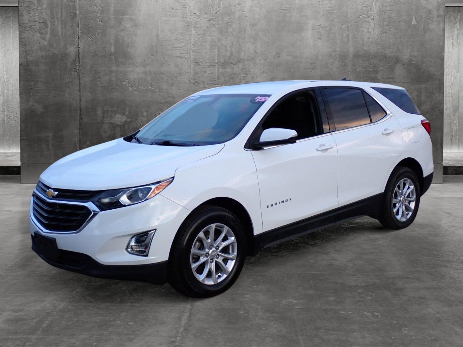 Used 2019 Chevrolet Equinox LT with VIN 3GNAXUEV5KS581669 for sale in Centennial, CO