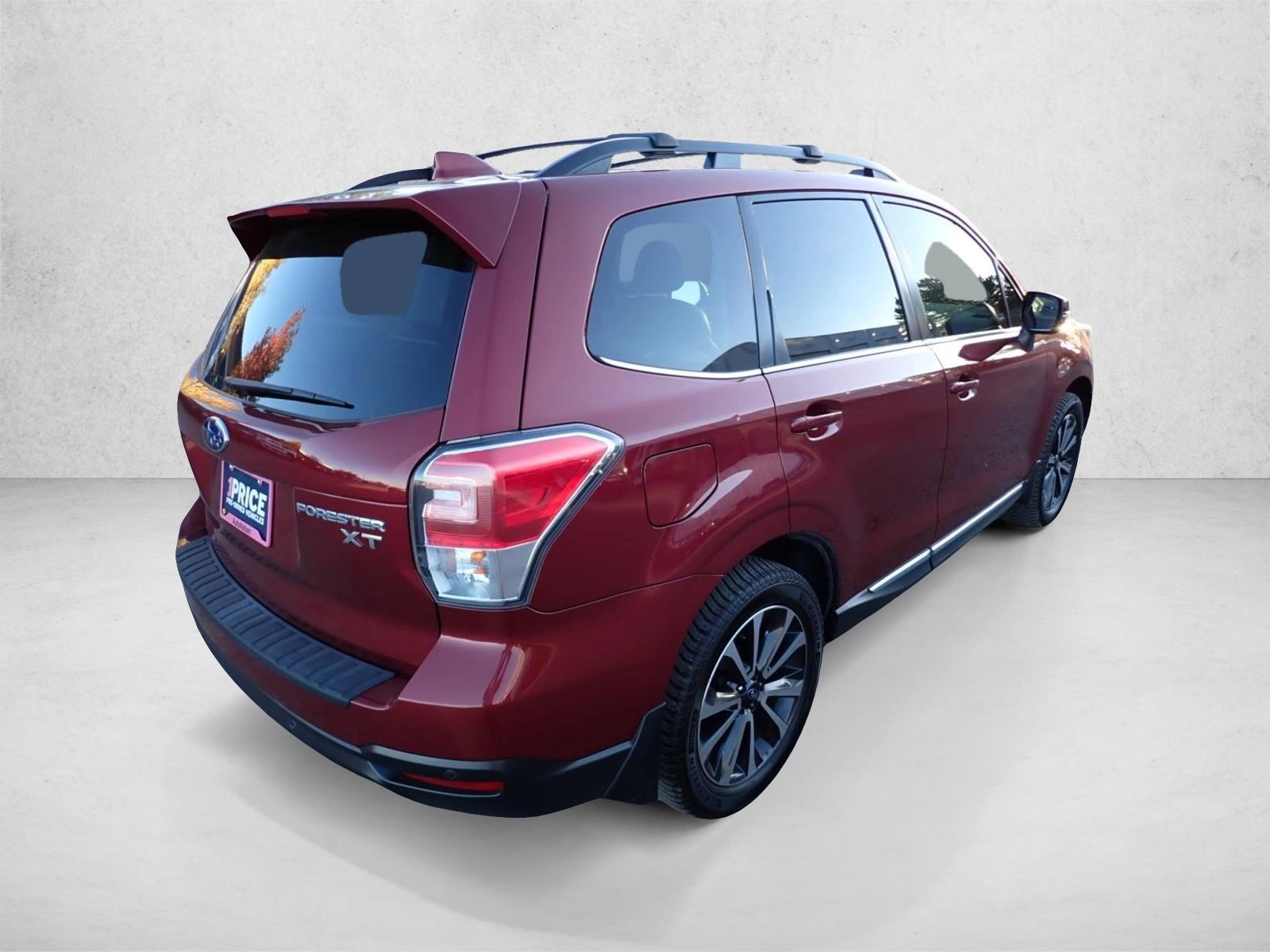 2017 Subaru Forester Touring photo 4