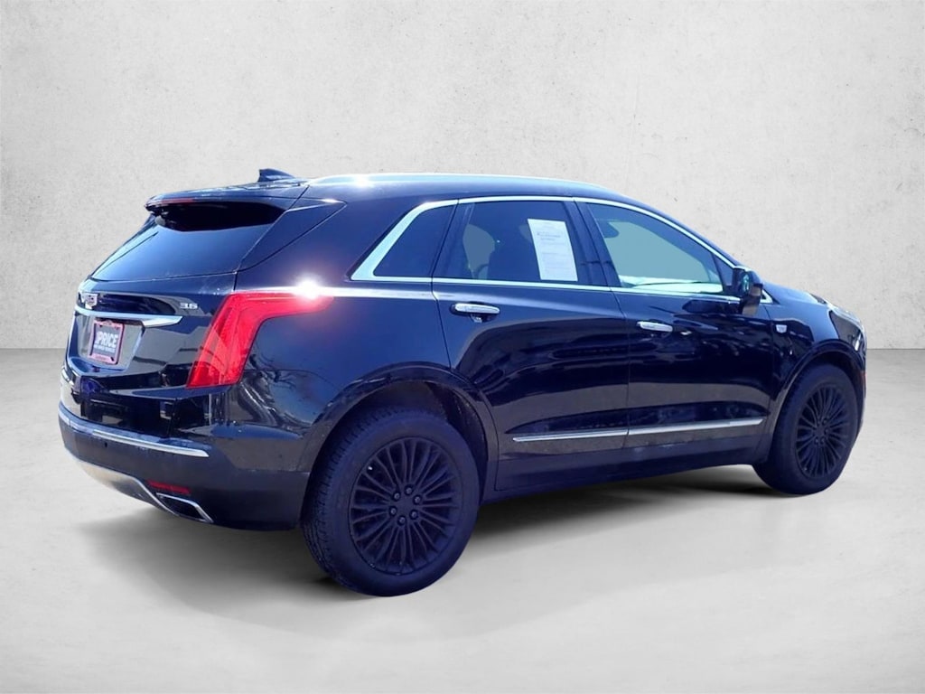 Used 2017 CADILLAC XT5 Platinum AWD SUV
