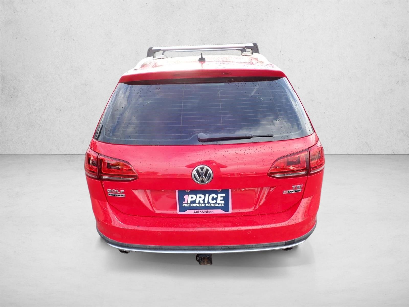 2017 Volkswagen Golf Alltrack S photo 3