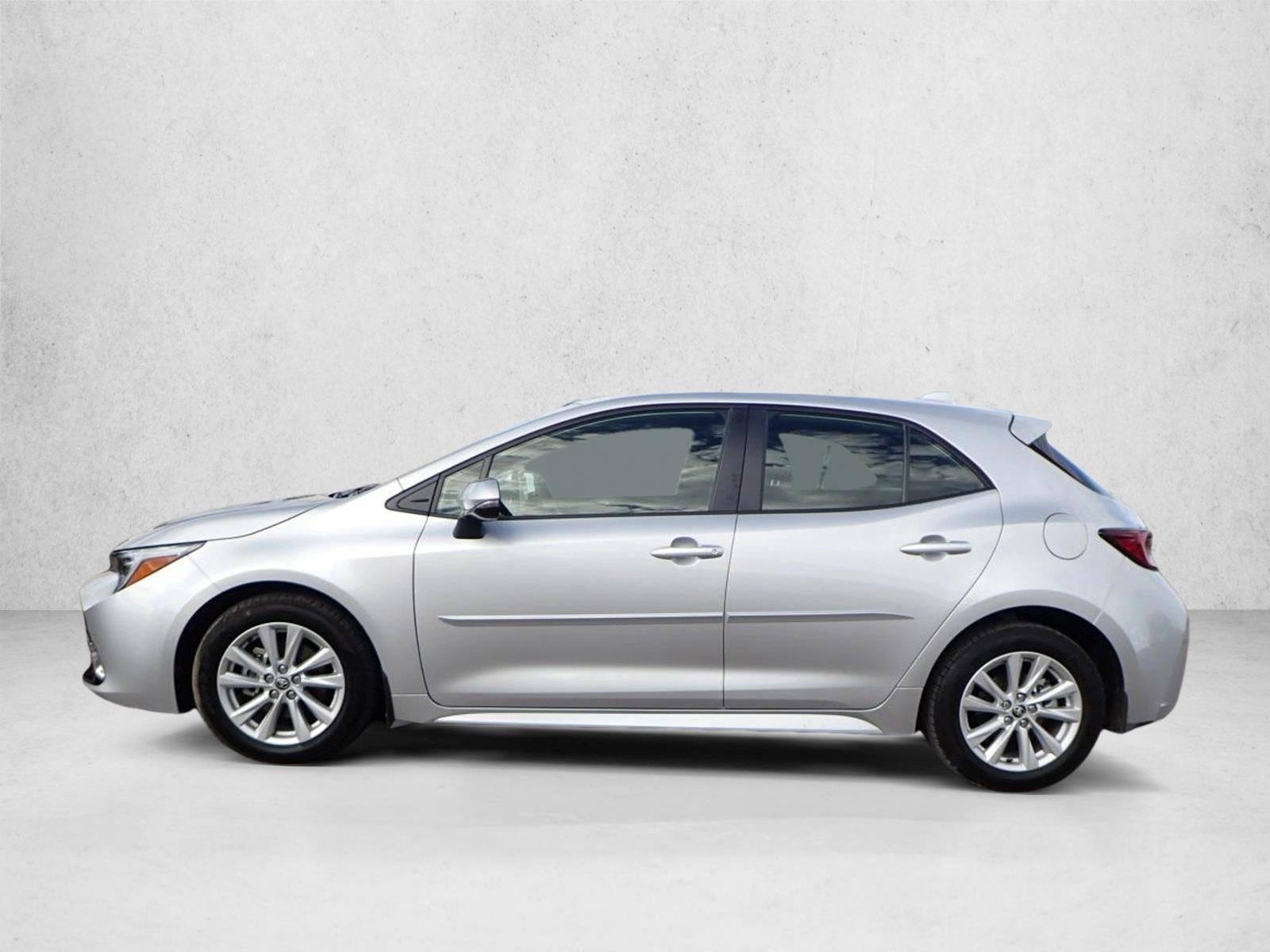 2023 Toyota Corolla SE photo 2