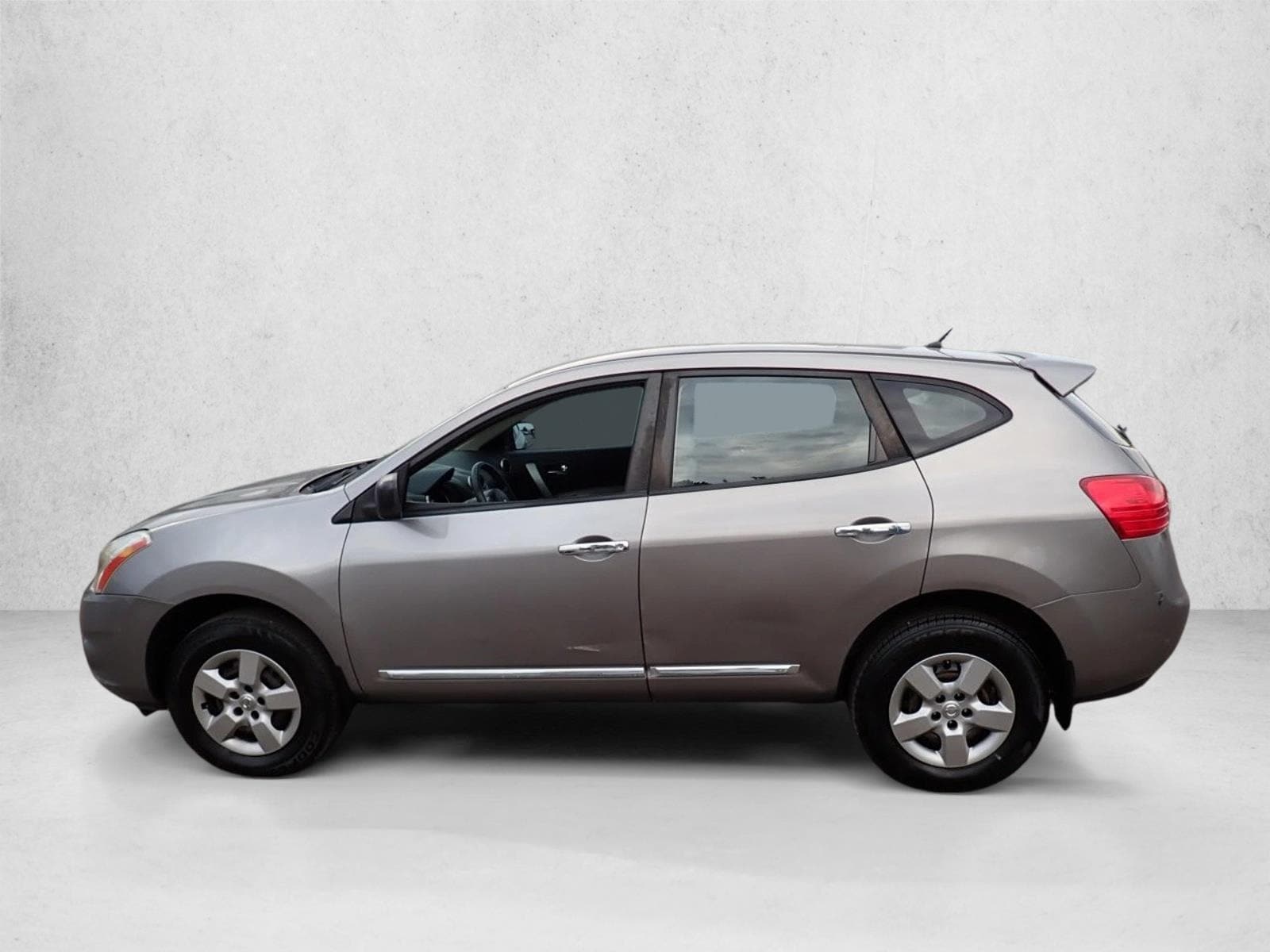Used 2013 Nissan Rogue S with VIN JN8AS5MV6DW614592 for sale in Centennial, CO