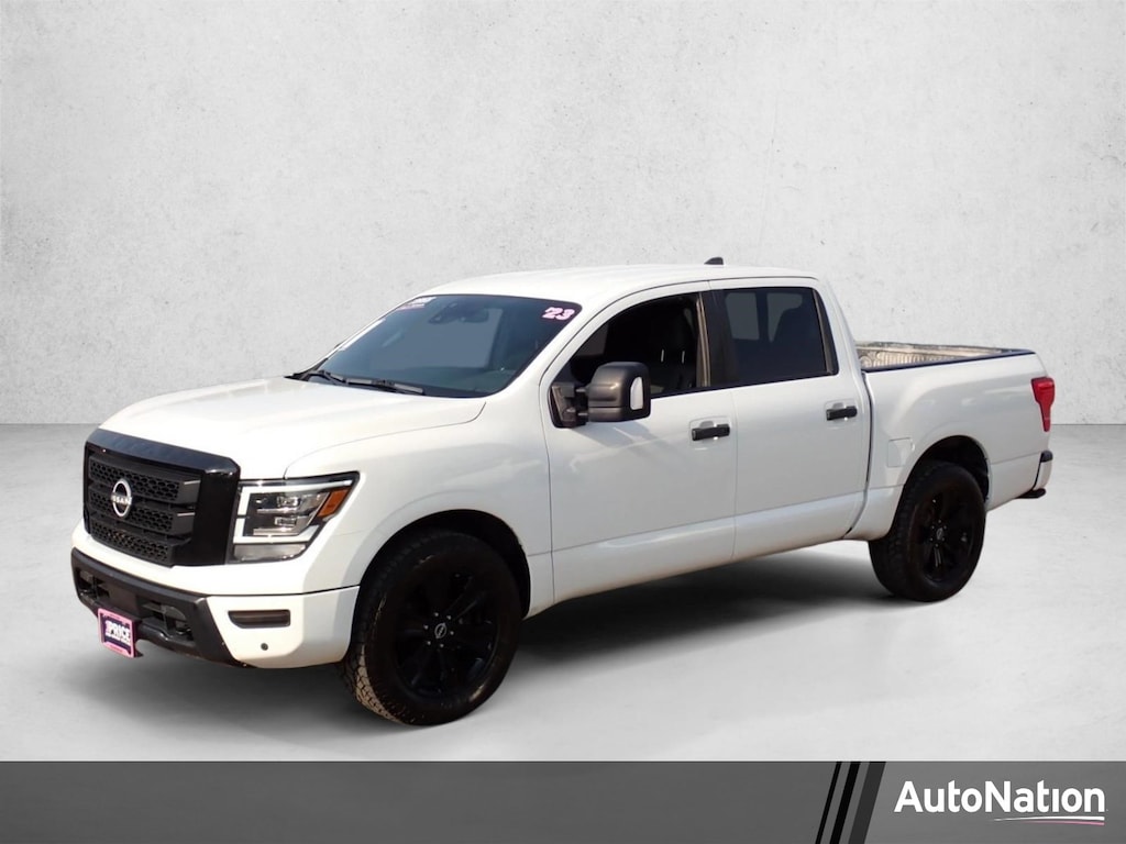 Used 2023 Nissan Titan SV Truck Crew Cab