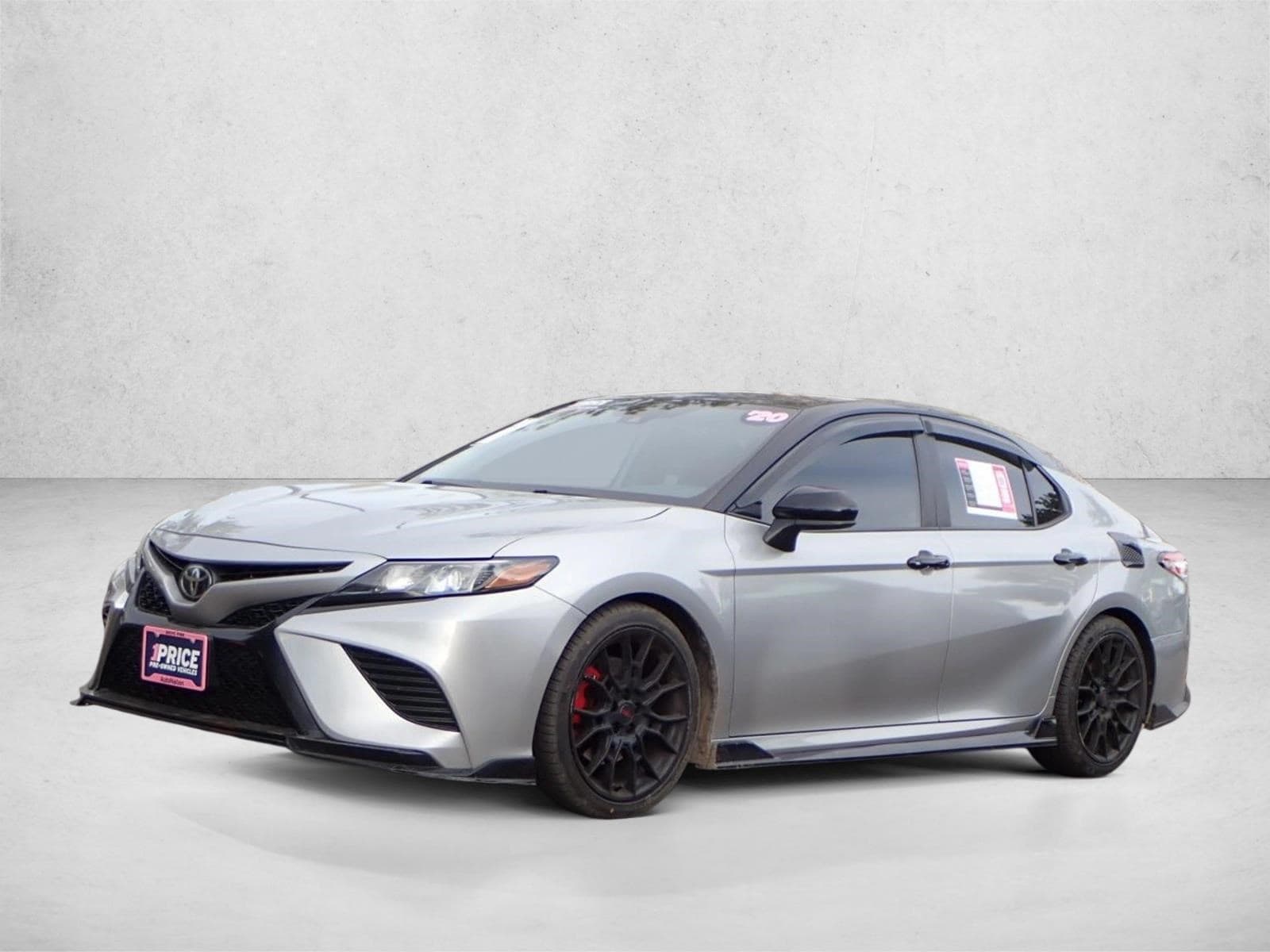 2020 Toyota Camry XSE's photo