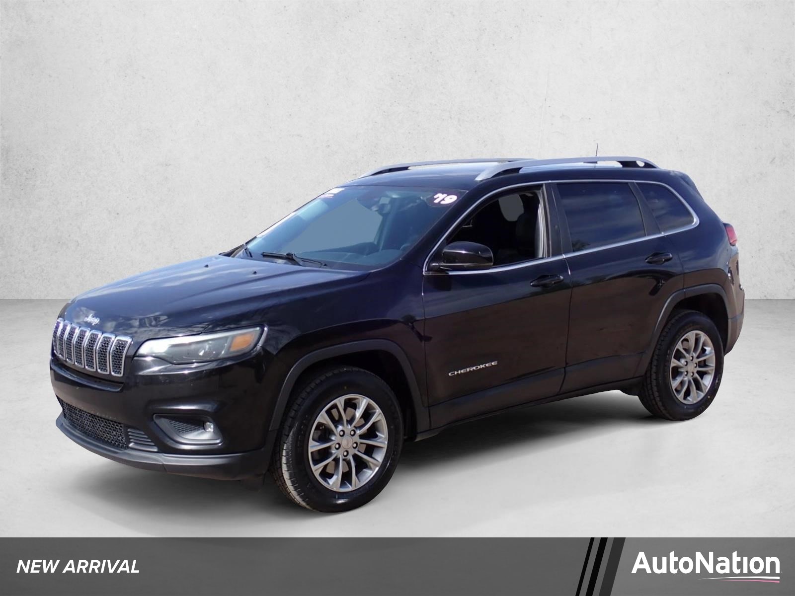2019 Jeep Cherokee Latitude Plus 4X4's photo