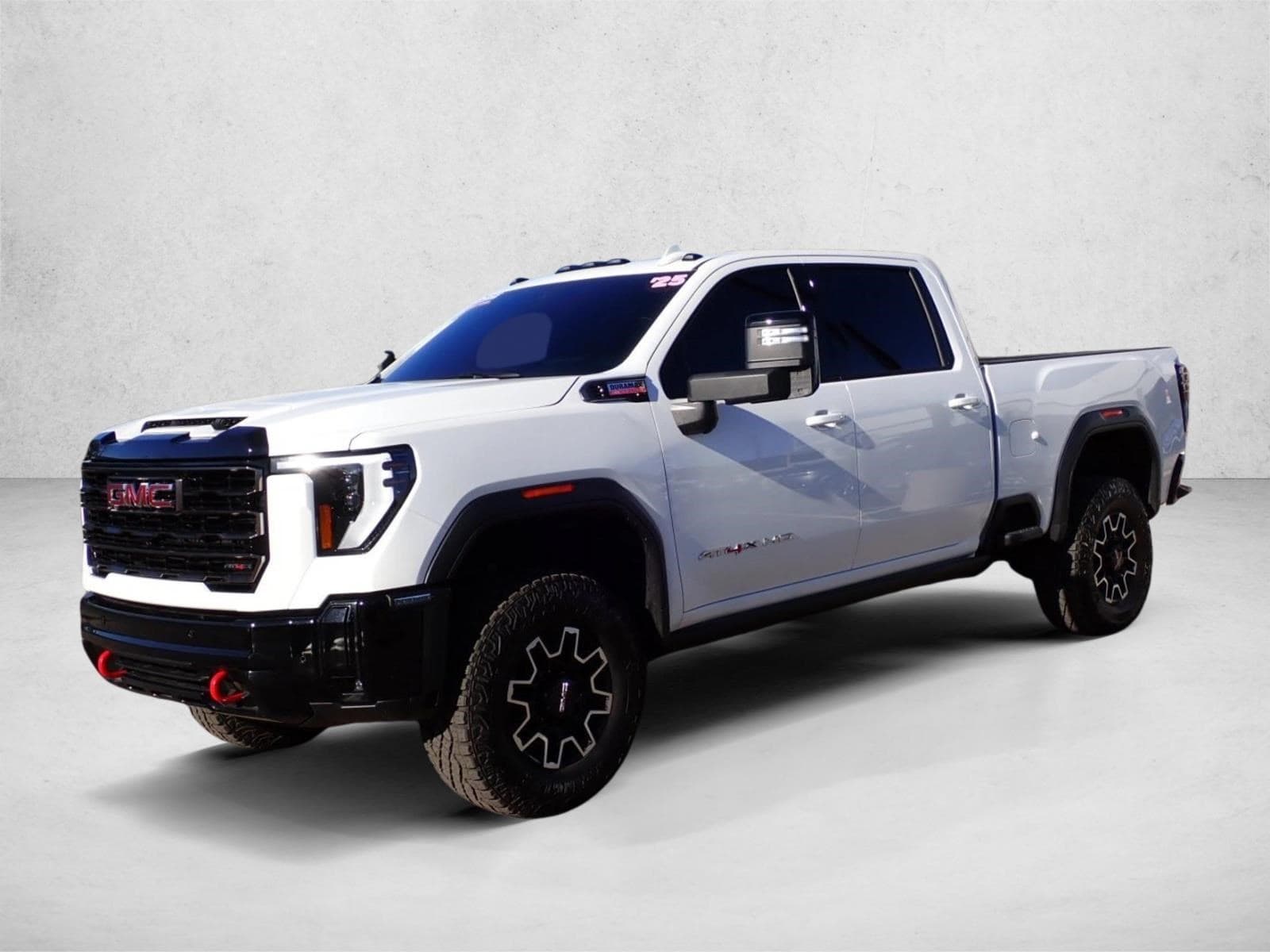 2025 GMC Sierra SLT's photo