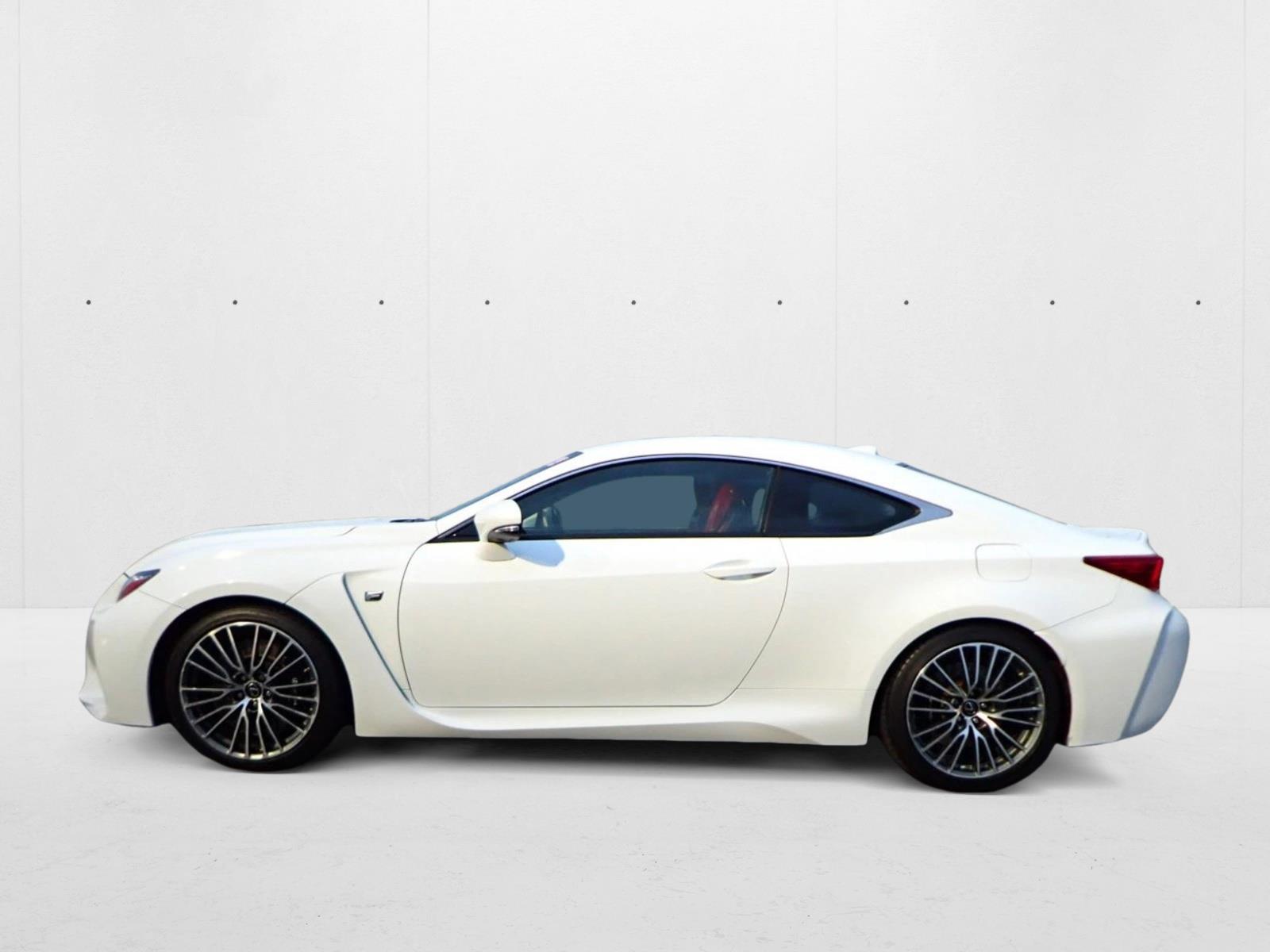 2015 Lexus RC F photo 2