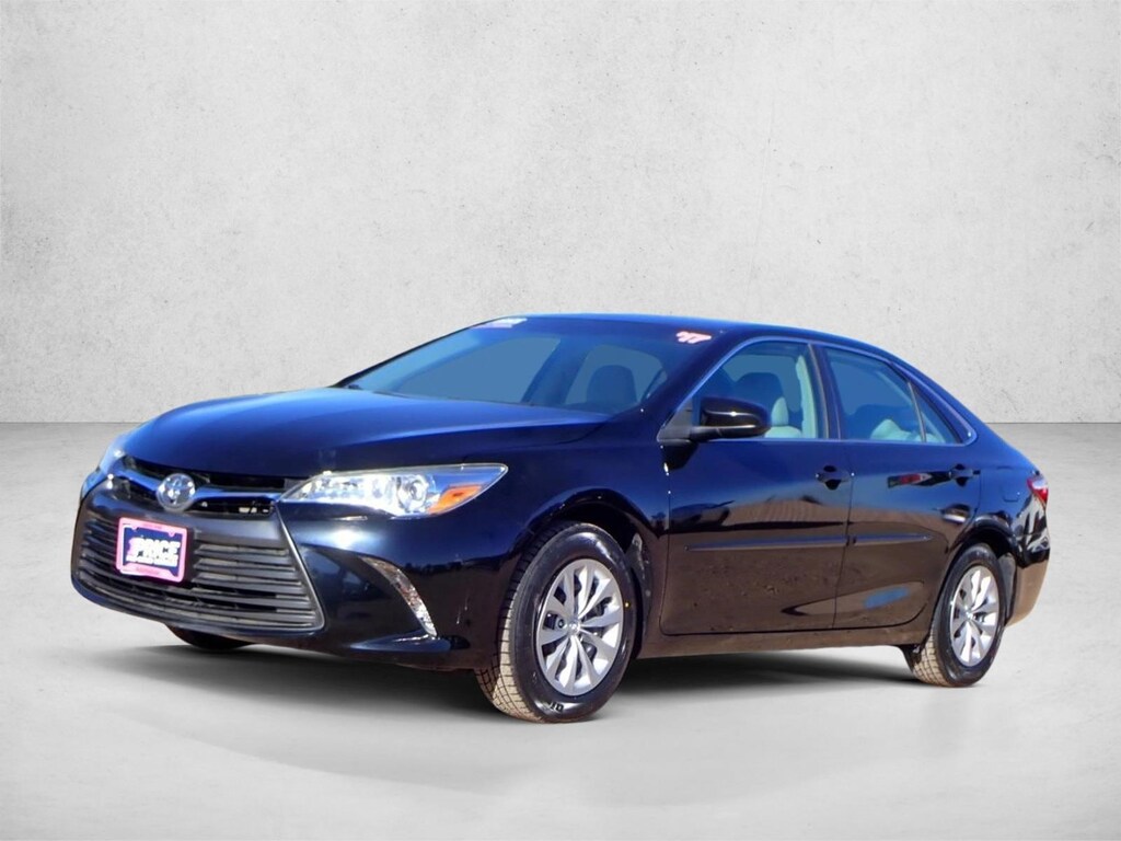 Used 2017 Toyota Camry LE Sedan