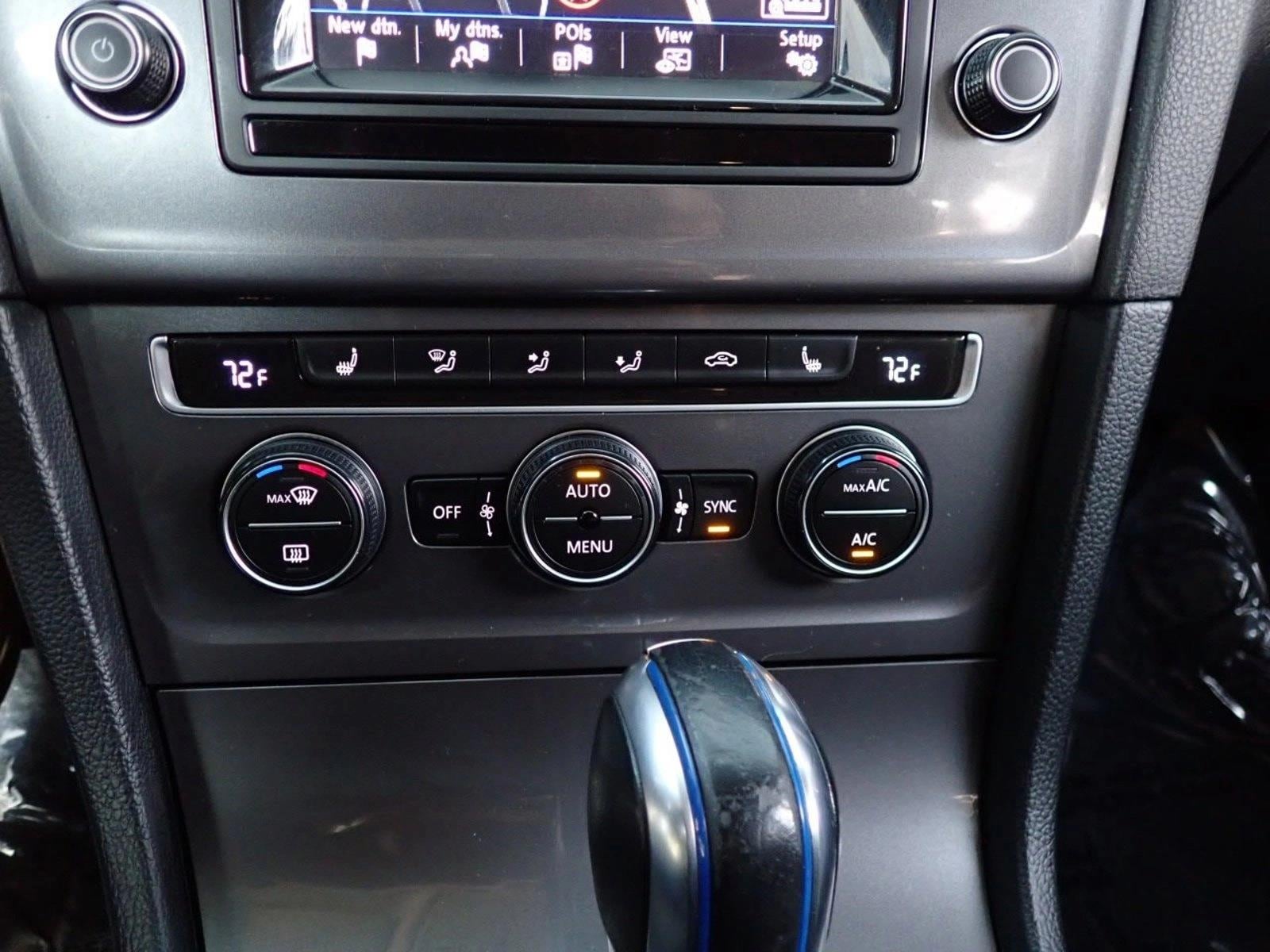 2015 Volkswagen e-Golf e-Golf Limited Edition - Photo 19