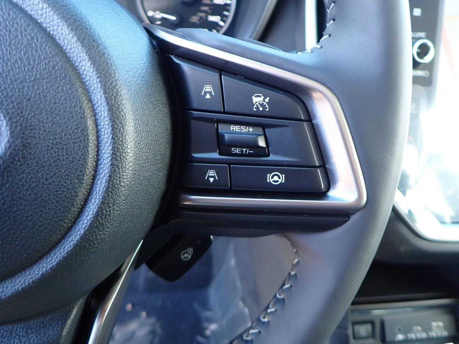 2026 Subaru Ascent Touring - Photo 18