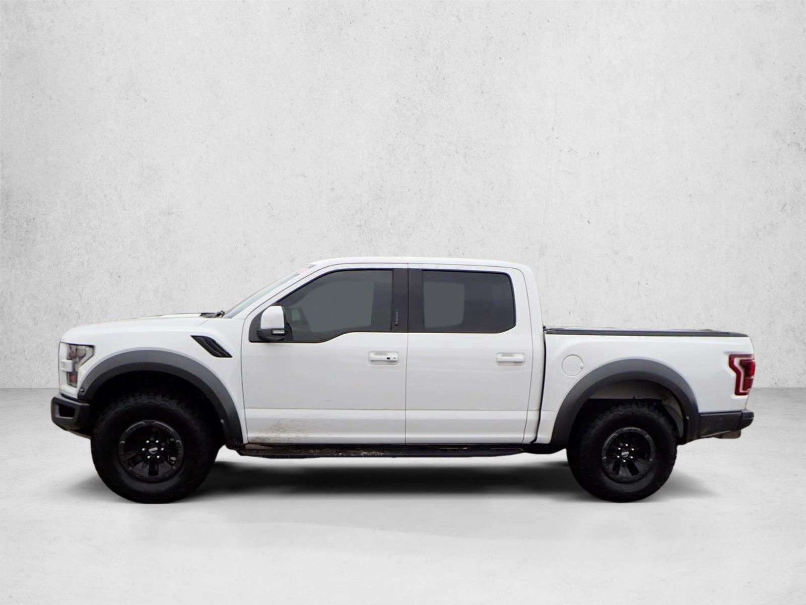 2018 Ford F-150 Raptor photo 2