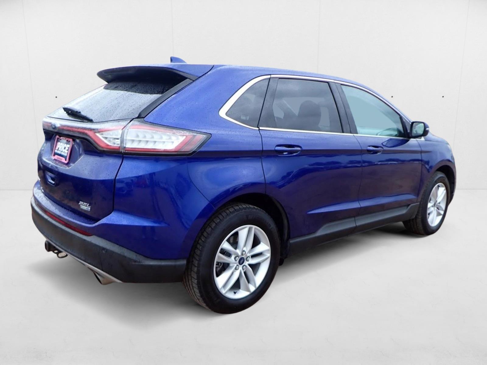 2015 Ford Edge SEL photo 4