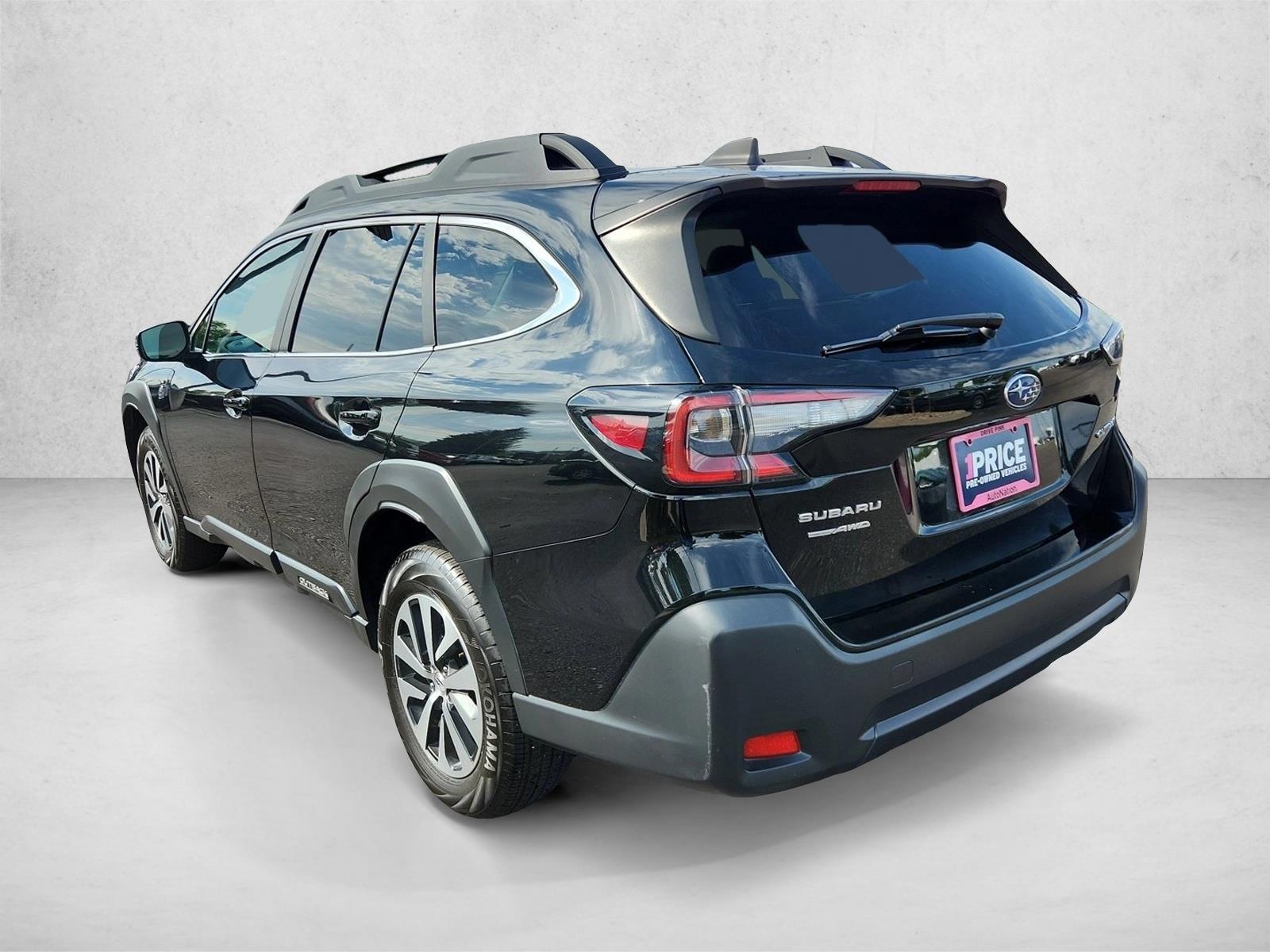 2023 Subaru Outback Premium photo 3