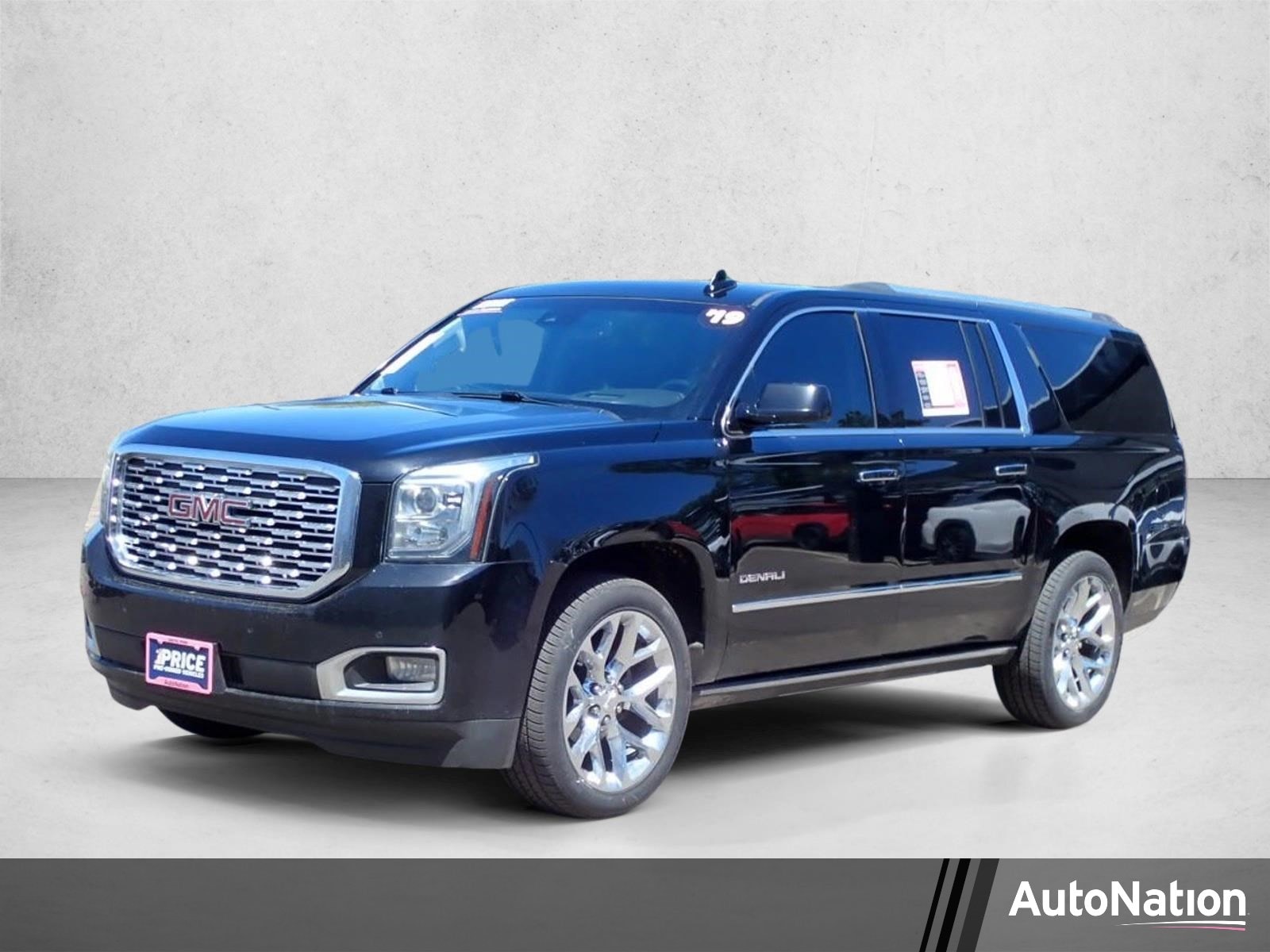2019 GMC Yukon Denali's photo