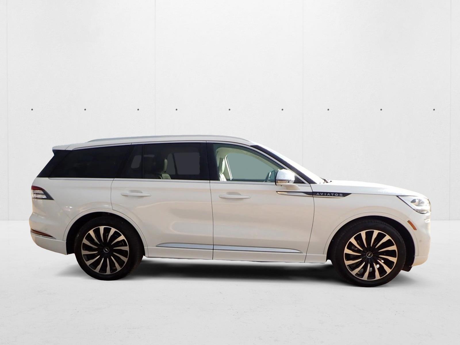 2020 Lincoln Aviator Black Label Grand Touring photo 3
