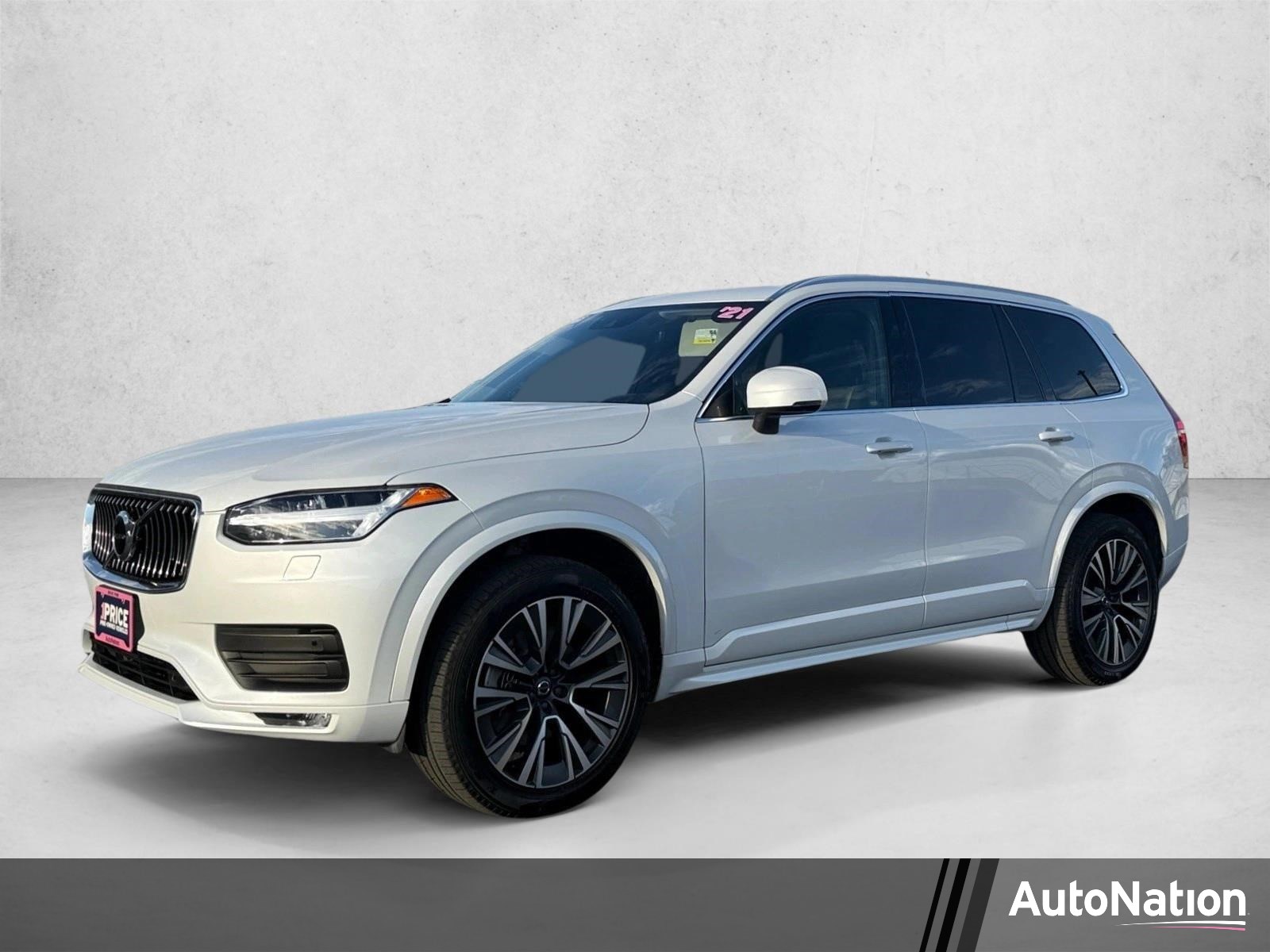 2021 Volvo XC90 Momentum