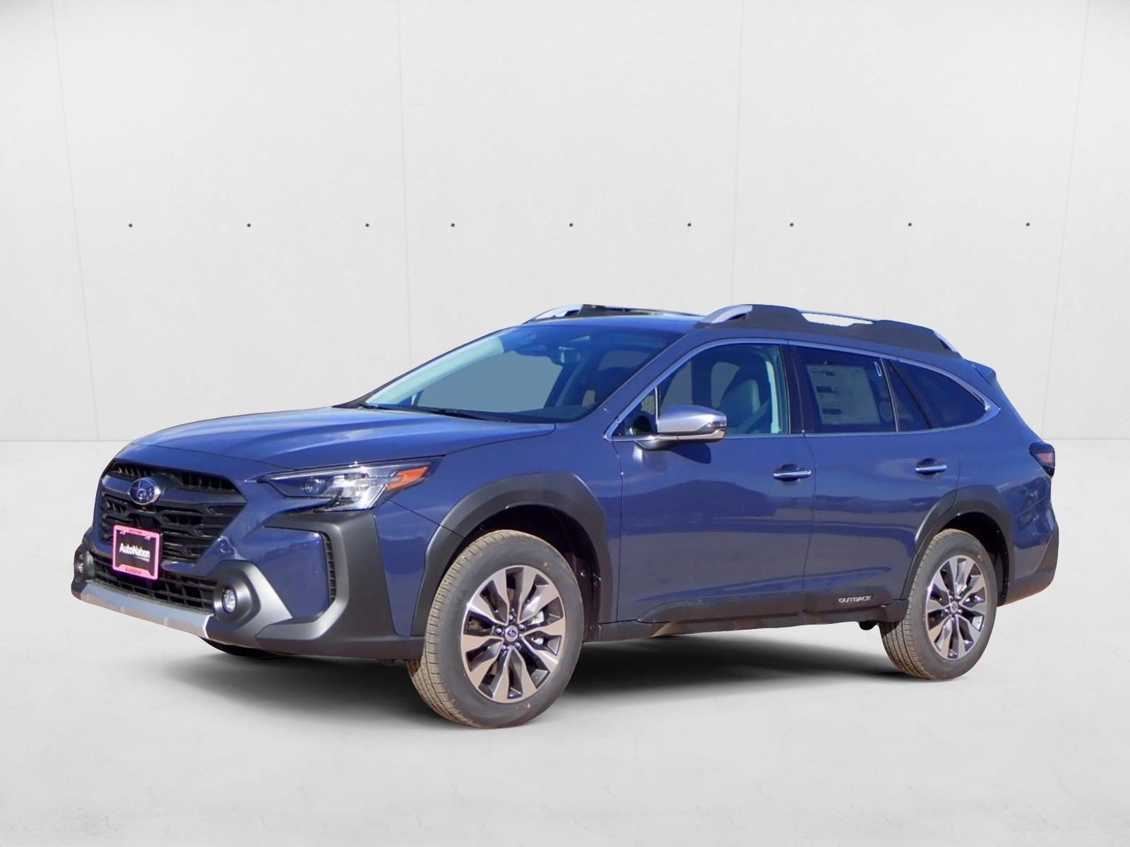 2025 Subaru Outback Touring's photo