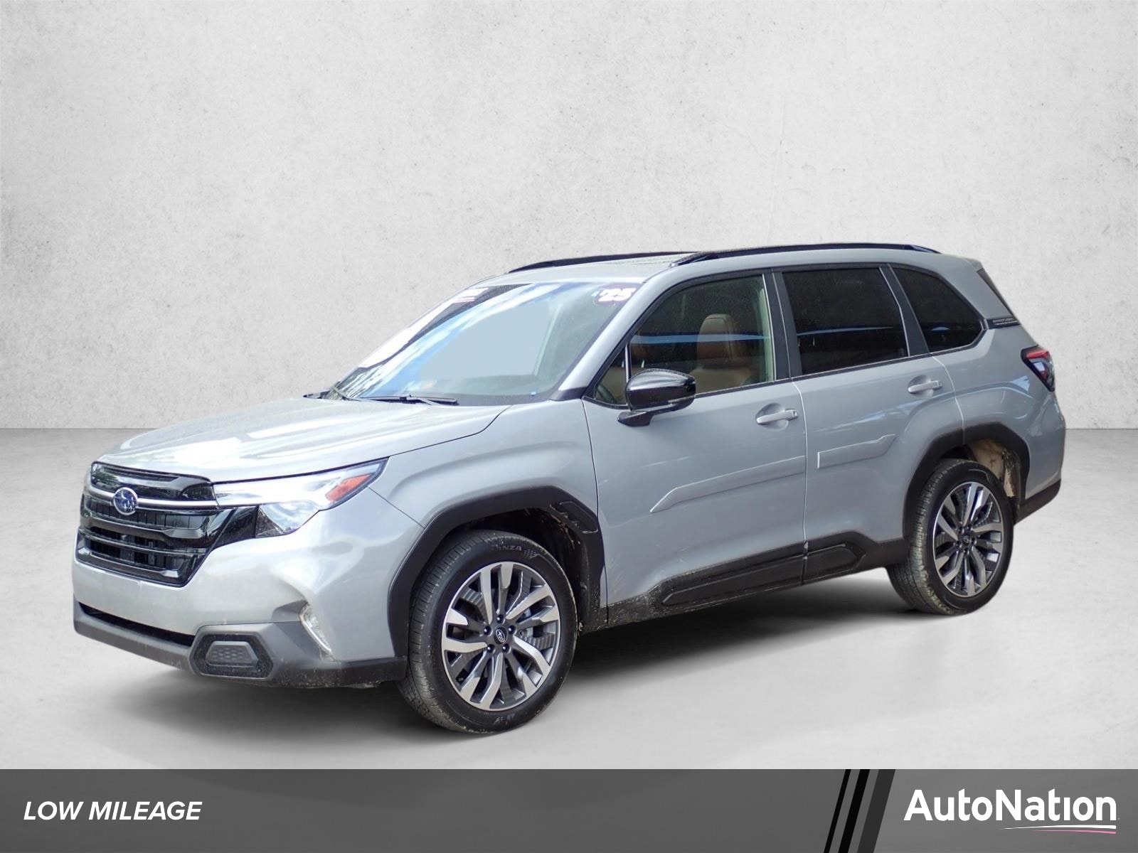 2025 Subaru Forester Touring's photo