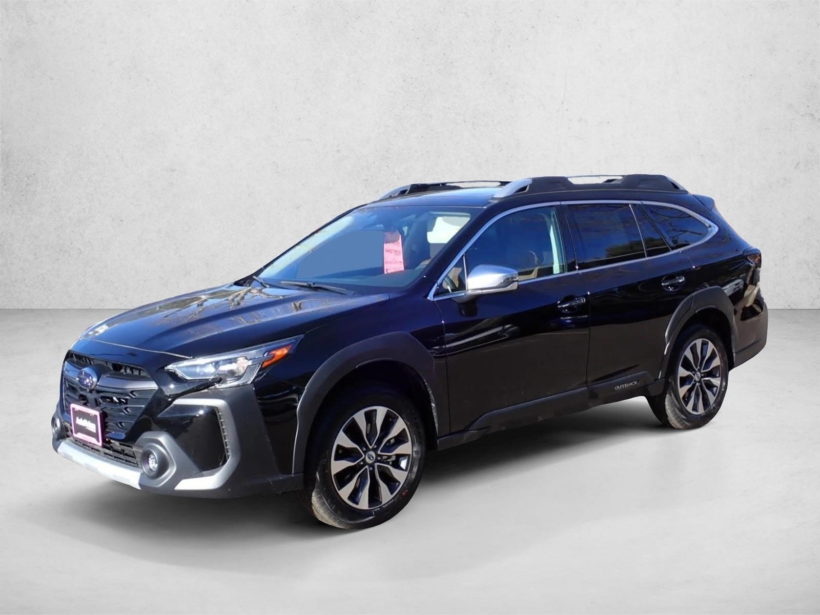 2025 Subaru Outback Touring's photo